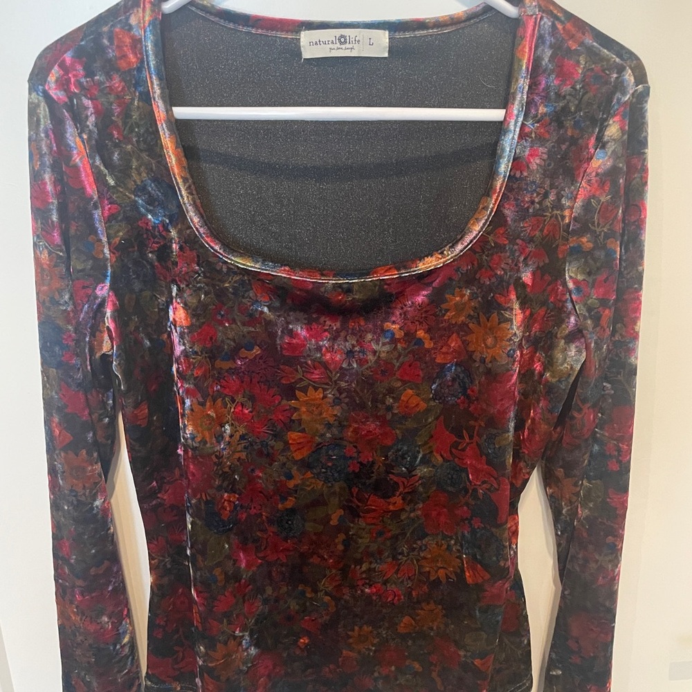 Natural Life Women's Floral Velvet Top - Multicolor